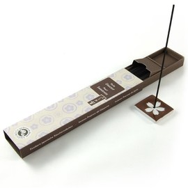 Karin Pearl Japanese Incense Sticks by Kunjudo + Ceramic Holder