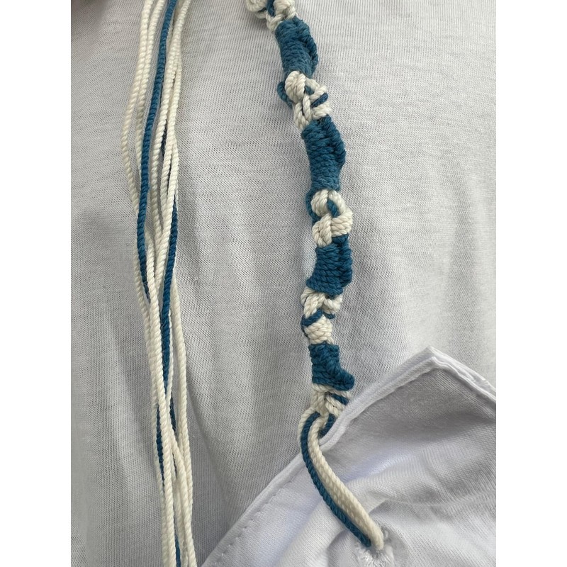 Adult Tzitzit T Shirt with Kosher Blue Tekhelet Tzitzis Tassels