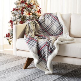 SAFAVIEH Home Collection Ribbon Plaid 50 x 60-inch Grey/Red Cotton & Sherpa Sofa Chaise Lounge Club Chair Living Room Bedroom Decorative Throw Blanket