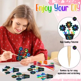Fullhawl 100 Pcs Flower Scratch Cards Mother's Day Flower Scratch Paper Craft Art Set DIY Teachers ' Day Hanging Craft Art Kit Drawing Coloring Sheet for Men Women Gifts Activity Party Favors