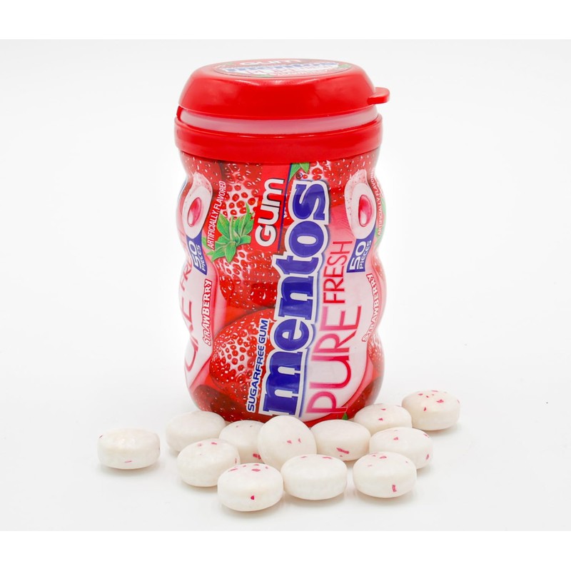 Mentos Pure Fresh Sugar-Free Chewing Gum with Xylitol, Strawberry, 50