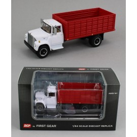 DCP 2025 DCP 1:64 *WHITE & RED* International Loadstar GRAIN TRUCK *NIB*
