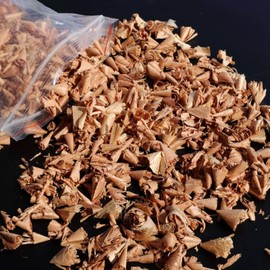 Eoho Spanish Cedar Wood Shavings for Cigar Humidor, Cigar Box, Cedar Wood Chips for Cigar Alcoholization, Humidor Accessories for Cigar Storage (Sawdust, 1.75oz)