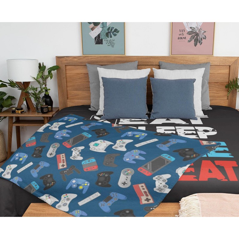 GAMER Fleece Blanket - Gaming Controller Design - Bed Throw