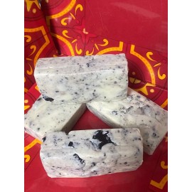 Handmade Cookie and Cream Fudge *nut free* 1/2 pound