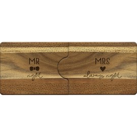 GRUSS & CO Wooden Board Set with Saying "Mr. and Mrs. Right" | Set of 2 Collapsible Wooden Boards with Burnt Motif | Wedding Gift | 48794