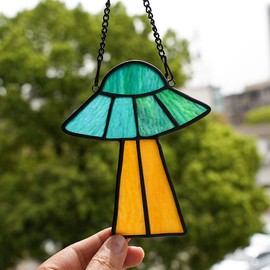HAOSUM Stained Glass Window Hanging Alien Decor,Sun Catchers Indoor Window Stained Glass UFO Decor,Alien Birthday Party Decorations for Window Living Room Bedroom (Green)