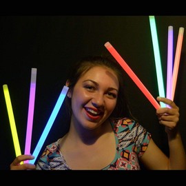 Glow Sticks Bulk Wholesale, 10 12” 15mm Dia. Purple Industrial Grade Jumbo Light Sticks, Bright Color, Glow 14 Hrs, Safety Glow Stick 3yrs Shelf Life, Ideal for Camping & Emergency, GlowWithUs Brand