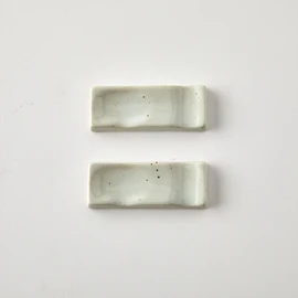 Modern House Hyun Confessor Spoon Rest 2P Set [CA664133R9] / 모던하우스 현 고백자 수저받침 2P세트 [CA664133R9]