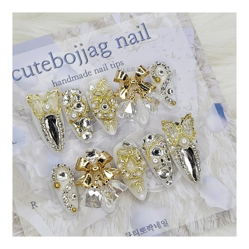 Luxury Christmas handmade nail tips - Almond S / 럭셔리