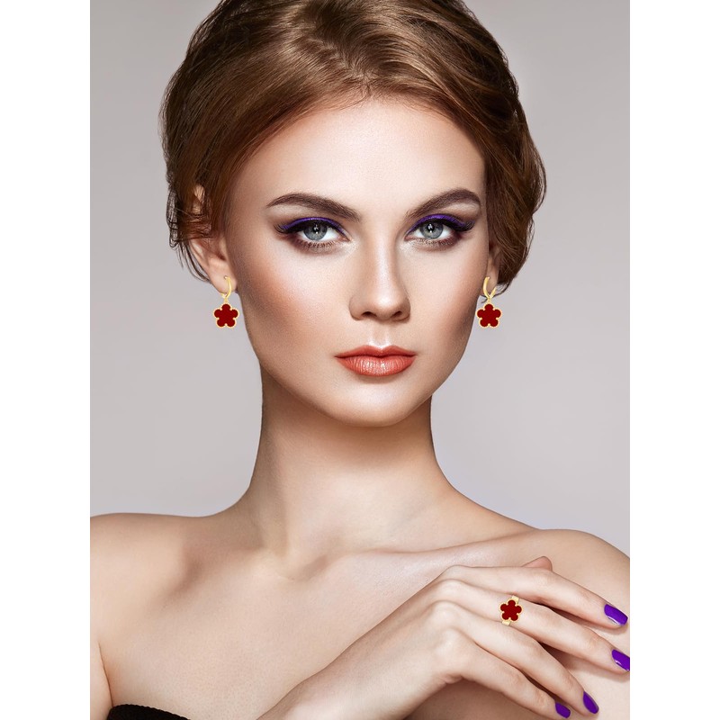 Qinpan Gold Plated Five Leaf Clover Rings and Dangle Earrings