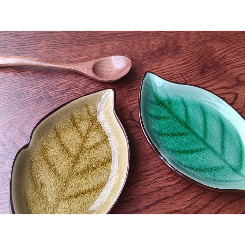 Ceramic Spoon Rest for Stove Top, Ice Cracks Leaf Cute