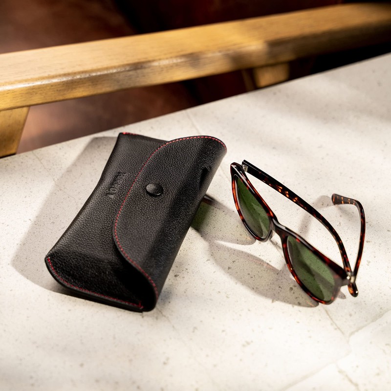 TORRO Unisex Glasses Case, Black with red detail