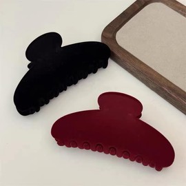 Vintage Red Velvet Hair Claw Clip, Luxe Velvet Texture Elegant French Barrette Non-Slip Hair Accessories for Women Hair Styling (Black)