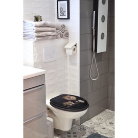 18-Inch Black Elongated Toilet Seat With Lion And Lioness Print