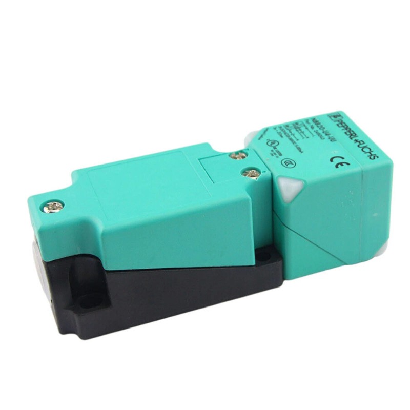 New In Box PEPPERL + FUCHS NBB20-U4-UU Inductive Sensor