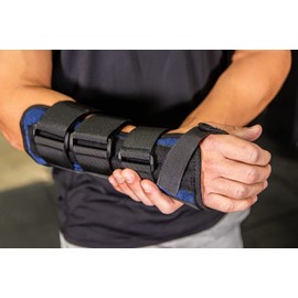 PRO 11 WELLBEING Wrist and thumb brace splint stabiliser with soft comfortable lining and 3 straps (LEFT XS)