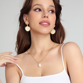 WOWORAMA Seashell Dangle Earrings for Women Chunky Summer Beach Dangle Drop Earrings Two Tone Earring Trendy Boho Sea Shell Jewelry, one size, Alloy Steel, No Gemstone