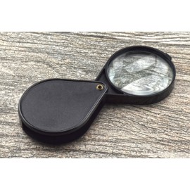 SE 2-1/2" 4x Folding Pocket Magnifier - MH7017B