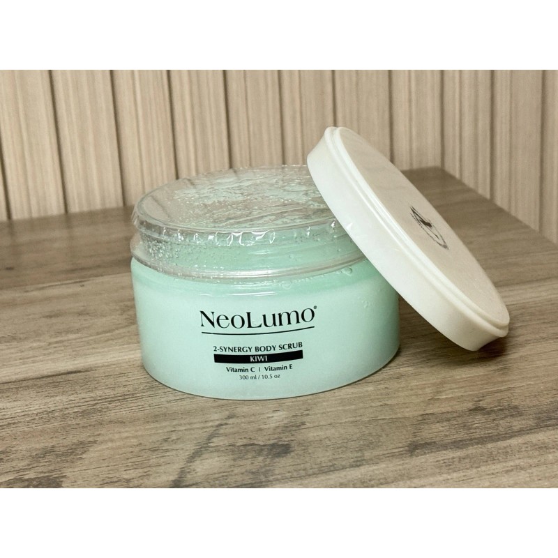 Neolumo 2-Synergy Body Scrub Kiwi, Vitamin C, Vitamin E 10.5oz