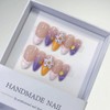 Uñas postizas cortas almendradas hechas a mano