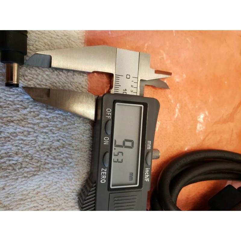 FSP FSP040-RHAN2 output 12V 3.33A 40W AC/DC Power Adapter Axis