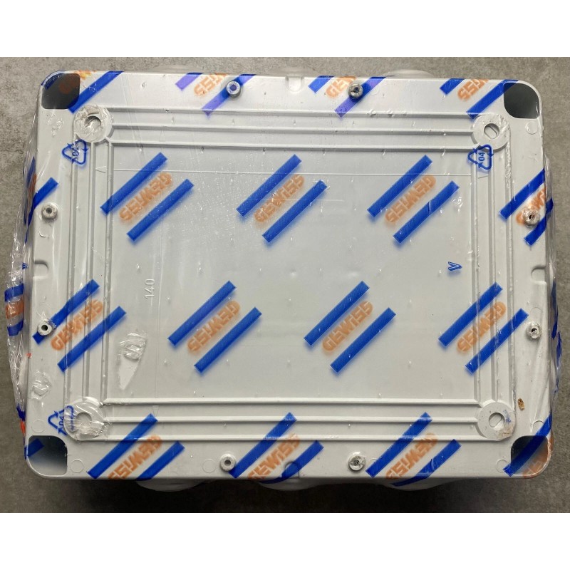 GEWISS GW44008 Junction Box With Plain Screwed LID - IP55