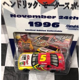 Action Terry Labonte #5 Kellogg's Suzuka Japan 1996 Monte Carlo 1:64 scale Action