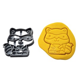 T3D Cookie Cutters Raccoon Cookie Cutter, Suitable for Cakes Biscuit and Fondant Cookie Mold for Homemade Treats, 3.54 inch x 3.39 inch x 0.55 inch