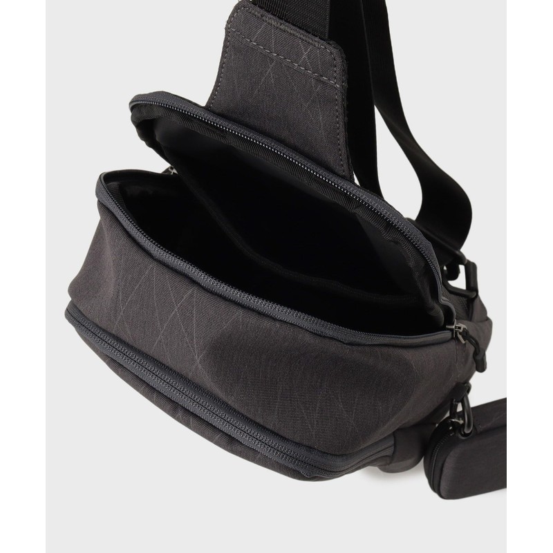 Takeokikuchi G8701334 Men's Body Bag, Waist Pouch, Multi-functional and Lightweight,