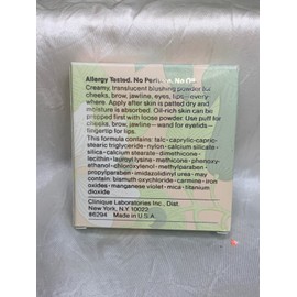 Clinique 5.6g Beyond Blusher Oil-Free Everywhere Color 01 Full Bloom (new w/box)