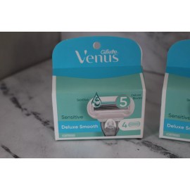 Gillette Venus Sensitive Deluxe Smooth 5 Blade Cartridges 2 Boxes of 4 Refills