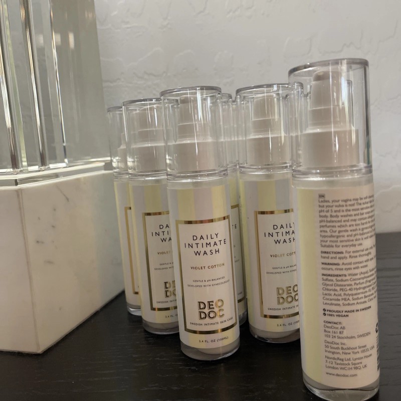 Soothe Au Naturel Gentle Foaming Feminine Wash with ph balanced