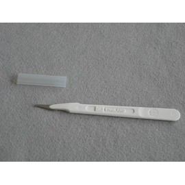 Scalpels, Sterile Disposable with #11 blade (10 per pack)