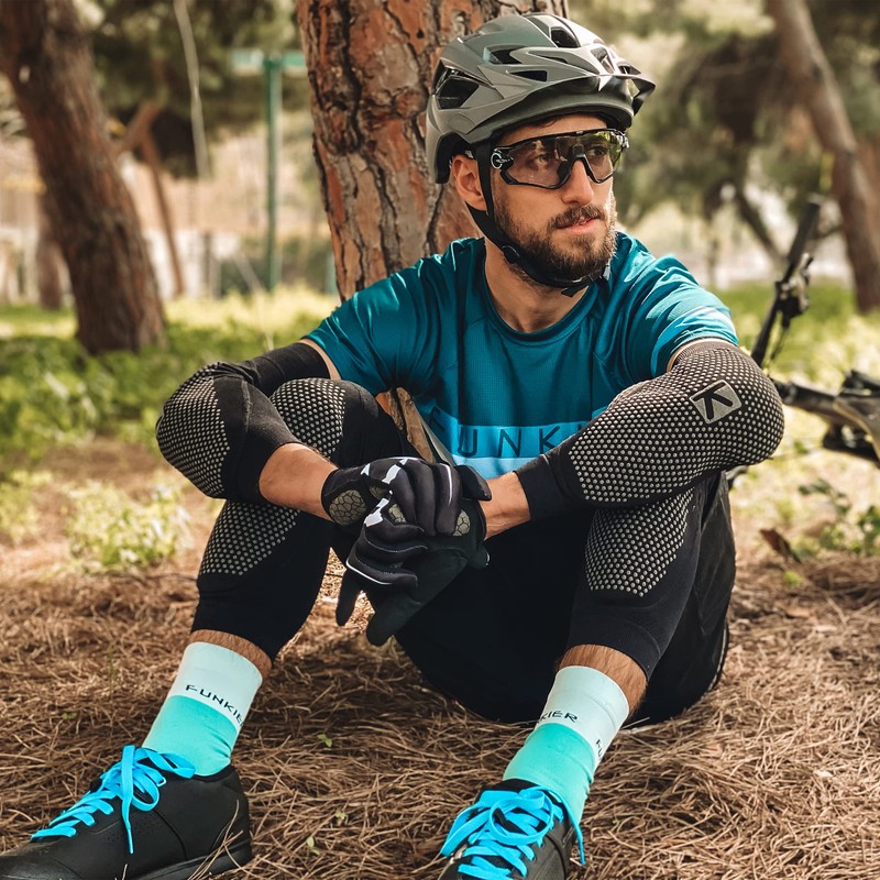 Funkier Padded Knee Protector Shield Seamless Performance Mountain Bike. Shock