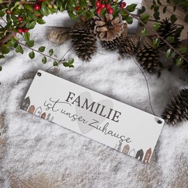 Interluxe Schild Holzschild - Familie ist unser Zuhause - Dekoschild Mitbringsel Familie Besuch Gäste Türschild für DIY Türkranz Häuschen Häuserreihe