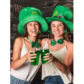 St Patricks Day Accessories Shamrock Earrings for Women St Patricks Day Earrings Acrylic Green Drop Earrings Irish Holiday Earrings Jewelry St Patricks Day Shirt Women Outfits