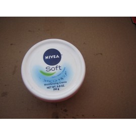 Nivea Soft Moisturizing Creme Refreshing Jojoba Oil & Vitamin E Formula 6.8 oz