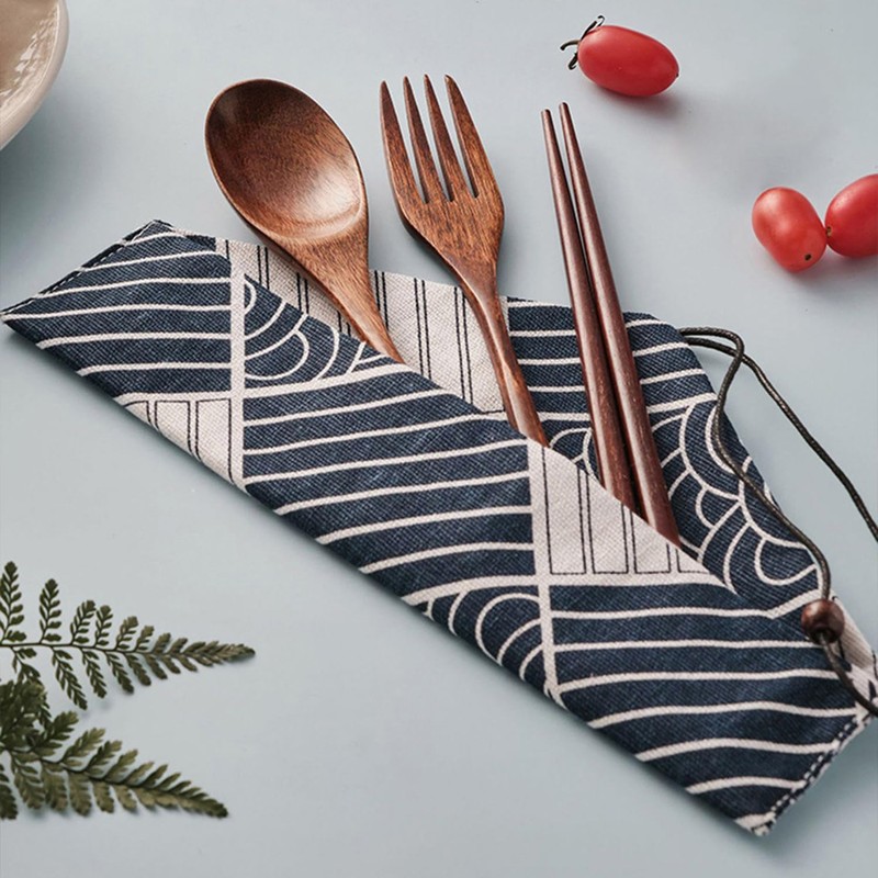 4 Piece Japanese Tableware Set in a Cloth Bag Japanese