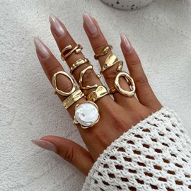 Gold Stackable Rings for Women Gifts Trendy Stuff Simple Star Moon Heart Knuckle Ring Set Boho Cute Stuff Gold Ring Pack Jewelry Birthday Gifts