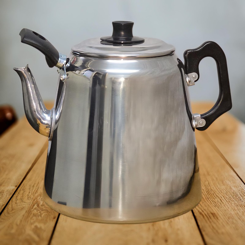 Traditional Cafe Style Polished Aluminium Catering Teapot -8 Pint 4.5ltr