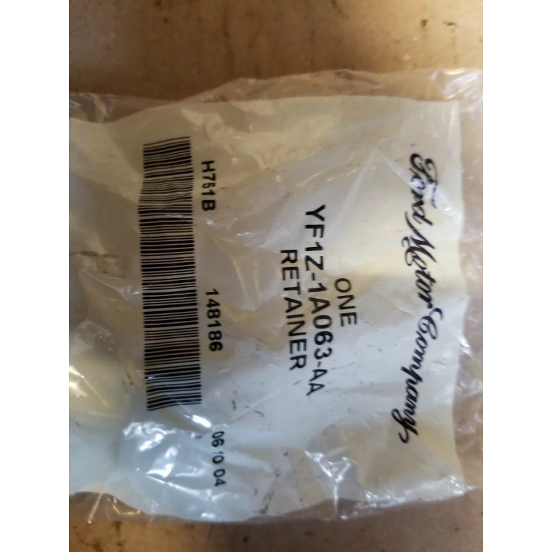 Ford NEW OEM WHEEL HUB CAP RETAINER 1990-2007 FORD LINCOLN