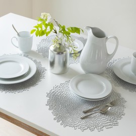 Benson Mills Pressed Bloom Vinyl Placemat (Set of 4), 15.5" , Silver