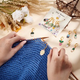 PLIGREAT 12 Pcs Cute Potted Green Plants Cactus Stitch Markers Knitting Locking Marker for Woman Weaving Sewing Quilting DIY Gifts Jewelry Making Accessories Crochet Markers with Lobster Claw Clasps