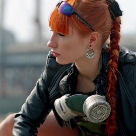 DewGem Hoops Dangle Ear Gauges for Women Hangers for Ear Tunnels Stainless Steel Ear Weights Replace Tapers and Spirals Ear Stretching Kits Dangling Gauges for Men Ear Plugs for Women Size 6G 4G 2G 0G 00G (Gold)