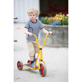 Winther 3 Wheel Scooter Kids Ride On
