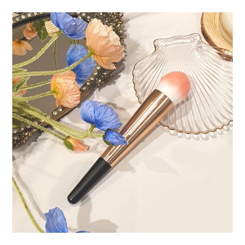 Pink Tapered Foundation Brush / 핑크 테이퍼드 파운데이션 브러쉬