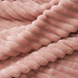 MIULEE Cuddly Fleece Blanket, Flannel Blanket with Pompoms, Plain Blankets, Couch Blanket, Fluffy Throw, Microfibre Bedspread, Sofa Blanket for Bed, Sofa, Bedroom, Office, 125 x 150 cm, Burgundy