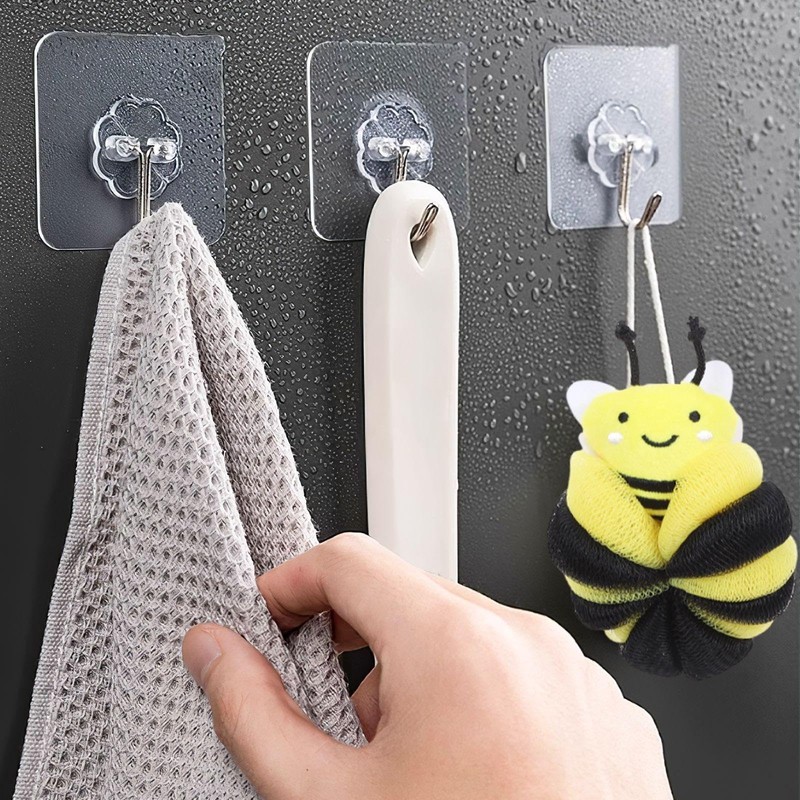 2 Bath Bombs in Bee Shape and 2 Transparent Hooks,