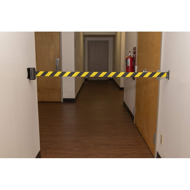 US Weight U2501CYB Wall Mount with Retractable Belt – 13'